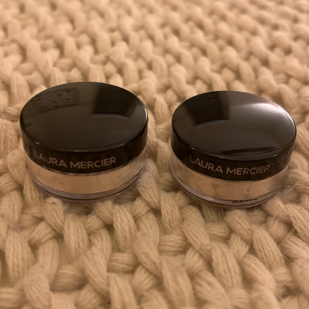 Laura Mercier Translucent Loose Setting Powder Travel Size Duo Set. Brand New!